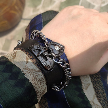 Love Bracelet Hot Punk Harajuku wristband black PU Leather bar Goth can be adjusted Heart Jewelry